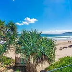 Belongil Beach House