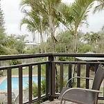 Bayside Court Apartments