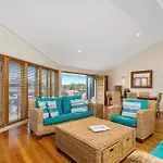 Byron Bay Accom - Pipis Apartment 2 - 2/2 Fletcher
