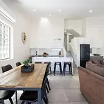 Byron Bay Beachfront Holiday Apartments Penthouse 10