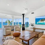 Surfside @ Wategos - 37 Brownell Drive, Wategos Beach