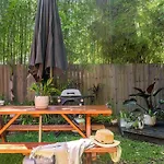 Light Filled Modern Specious Home, Pet Friendly In A Beautiful Area Of Byron Bay, Short Stroll To Town