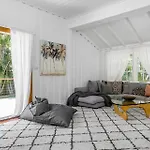 A Perfect Stay - San Juan Surfers Cottage