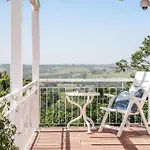 A Perfect Stay - Pacific Ridge