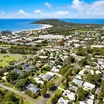 Sunnyside On Burns - 3 Bedroom Retreat Moments To Town