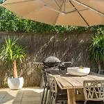 A Perfect Stay - 3 Little Pigs
