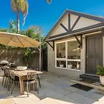 A Perfect Stay - 3 Little Pigs