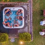 Cape Byron Villa 8 - A Charming Hinterland Escape