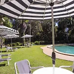 Byron Lakeside Holiday Apartments