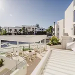Bay Royal Apartments