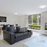 1/56 Lawson Street@Clarkes Beach