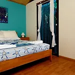 Byron Bay Accom 2B Manfred St - The Wave House