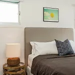 Stonecutters 2 - Family Home In The Heart Of Byron