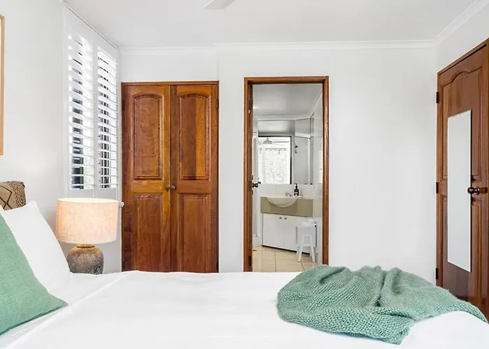 The Sunset Lounge- Directly Opposite Clarkes Beach