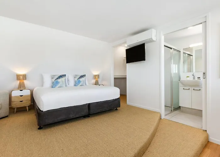 Byron Bay Beachfront Holiday Apartments Penthouse 9