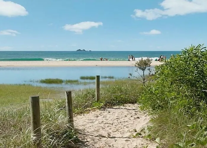 1/56 Lawson Street@Clarkes Beach