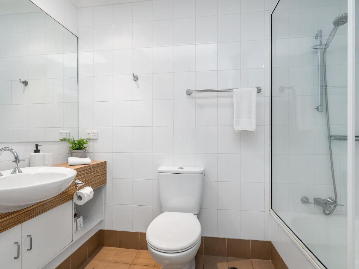 Apartment 5 Cook Byron Bay