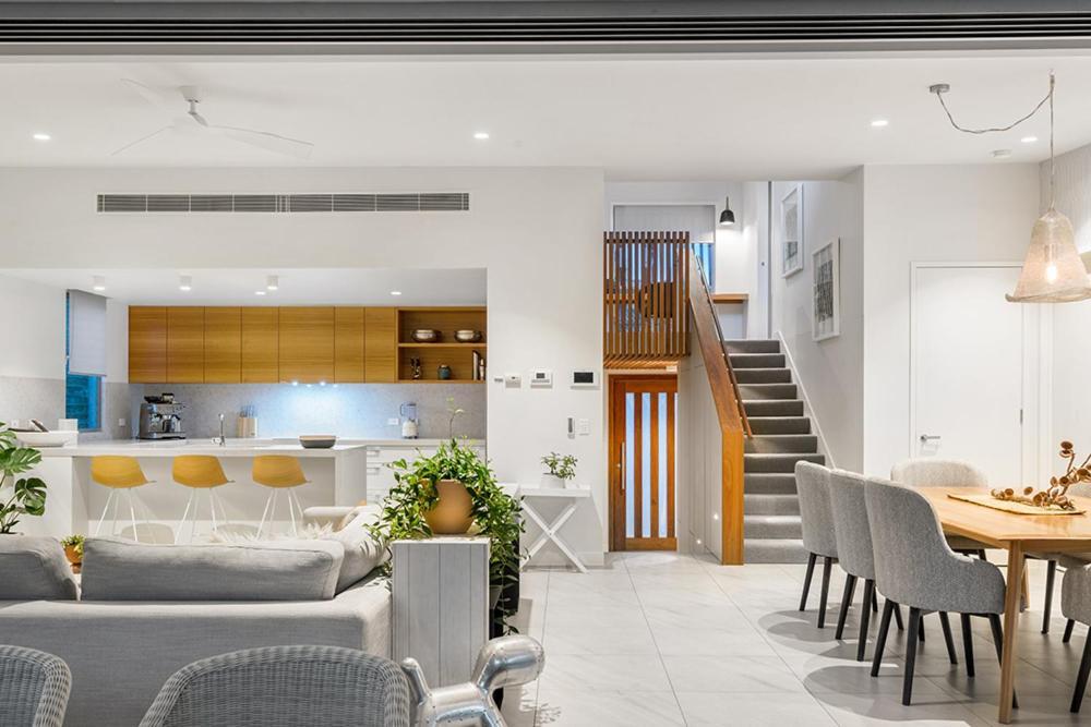 Cavvanbah Lane * Byron Bay