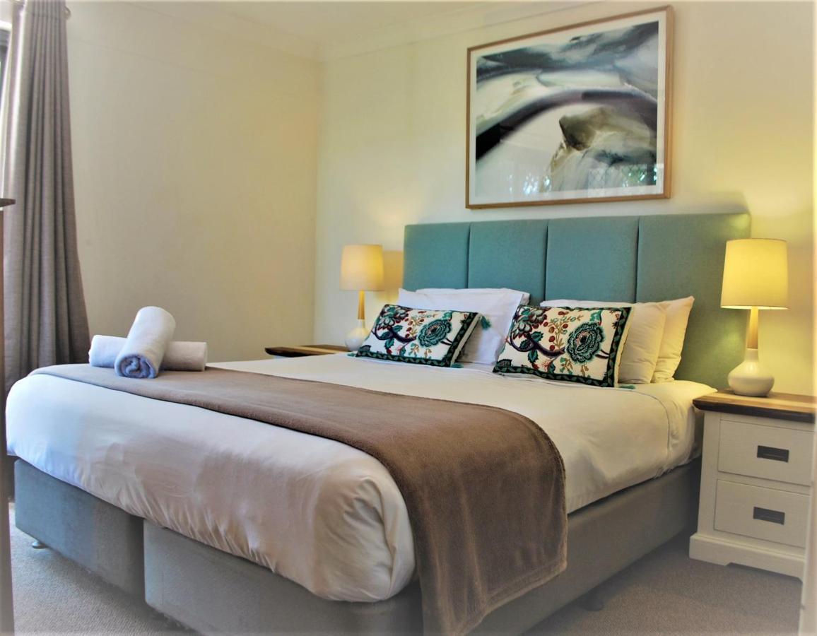 Outrigger Bay Aparthotel