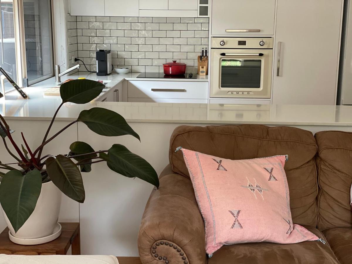 Byron Marvell Apartment *