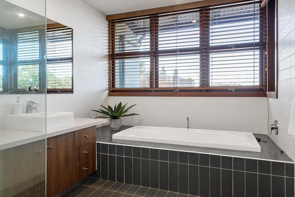 Apartment Unit 5 21-25 Fletcher Street - A Seventh Summer Byron Bay