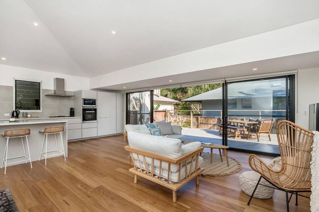 - Pacifica - 48a Shirley Lane Holiday home Byron Bay