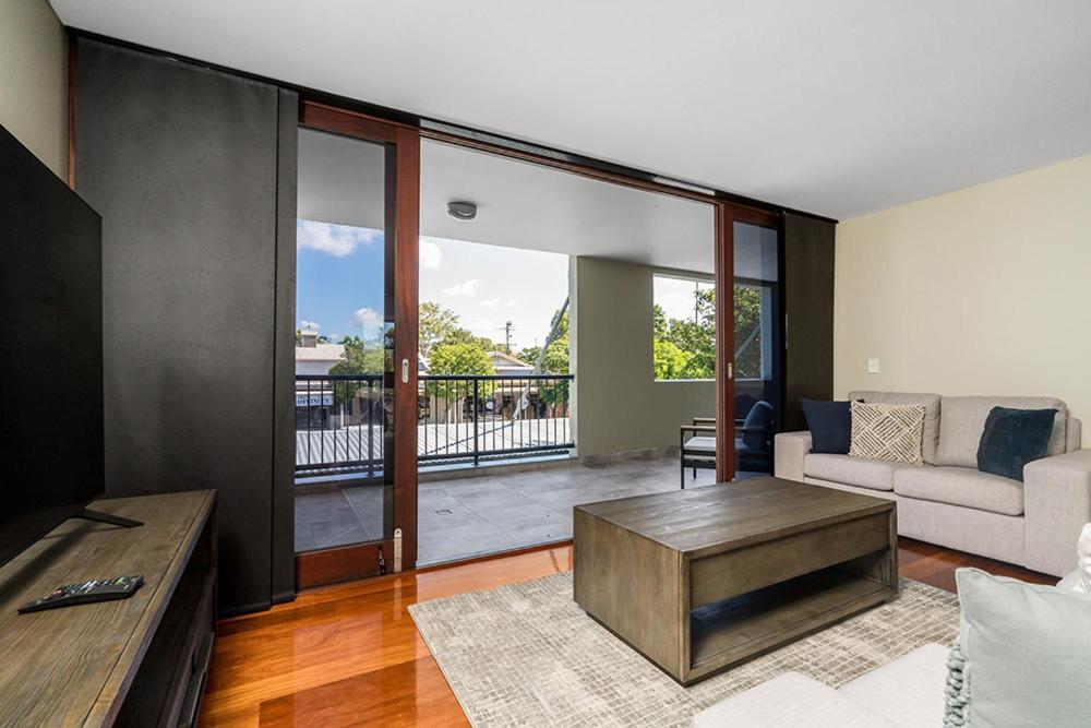 Unit 5 21-25 Fletcher Street - A Seventh Summer Apartment Byron Bay