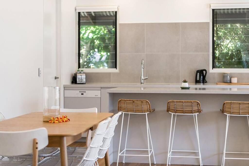 - Pacifica - 48a Shirley Lane * Byron Bay