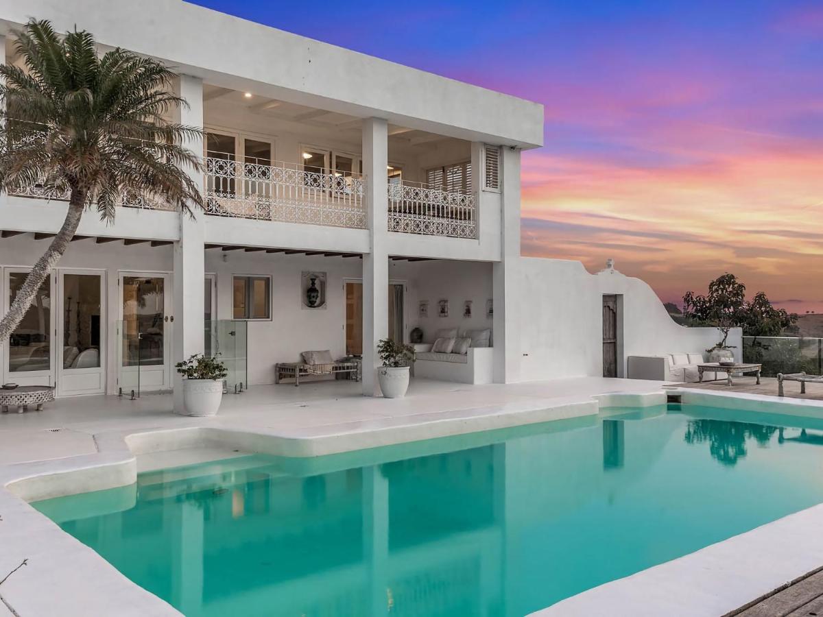 Your Luxury Escape - Bisque House Holiday home *