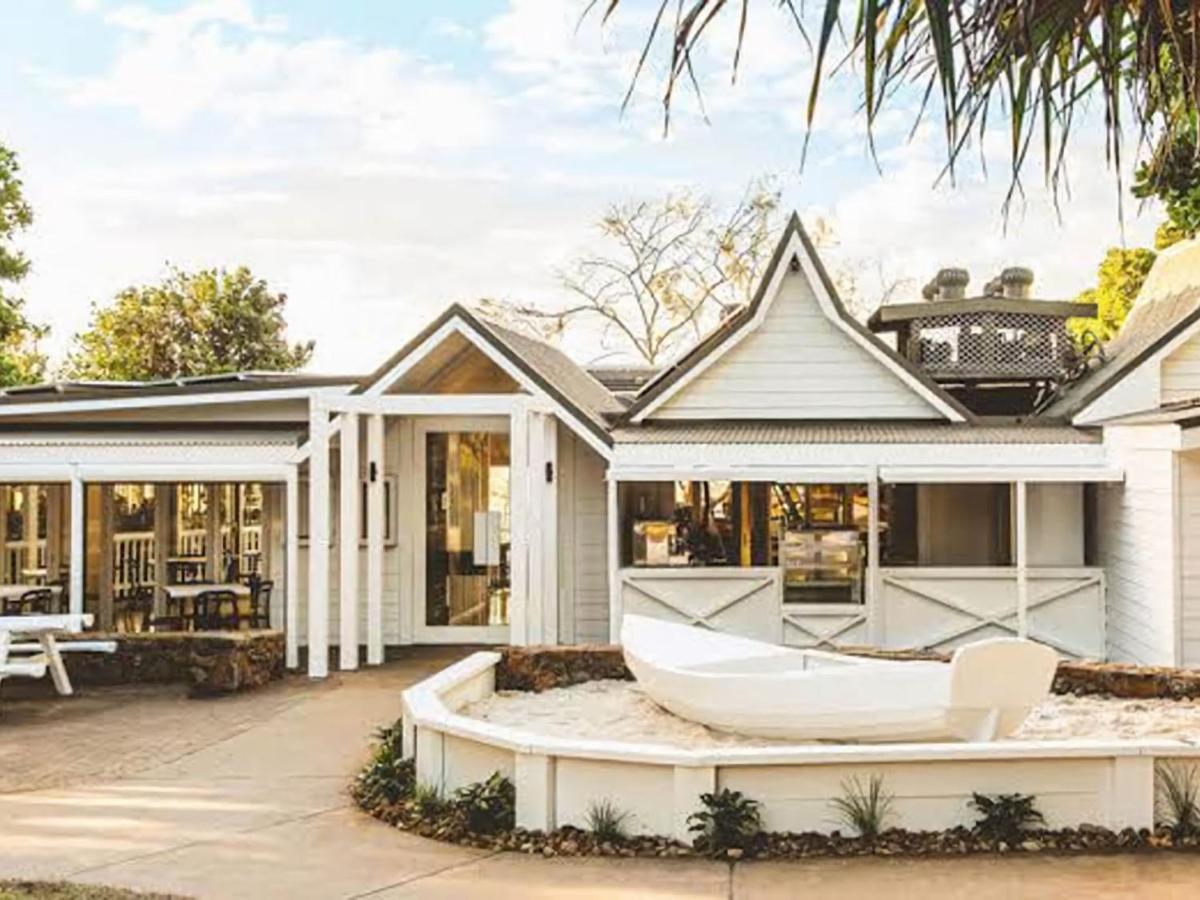 Holiday home Your Luxury Escape - Tradewinds1