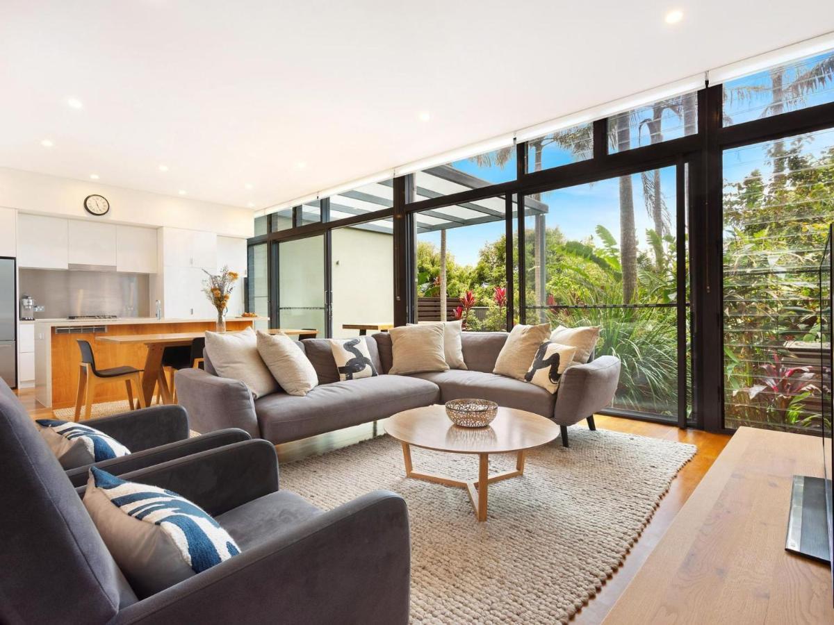 Kiah - Nestled Between Main & Belongil Beaches