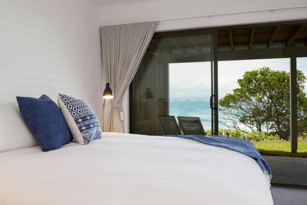 Fuller Holidays - Jane's On Wategos Unit 2, 37 Marine Pde-2 Bed Byron Bay