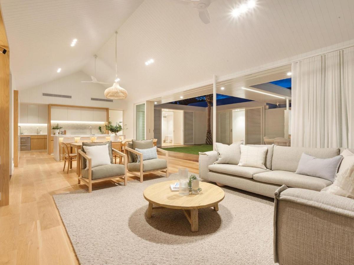 Aroha - Beachside Luxury Home With Private Pool *