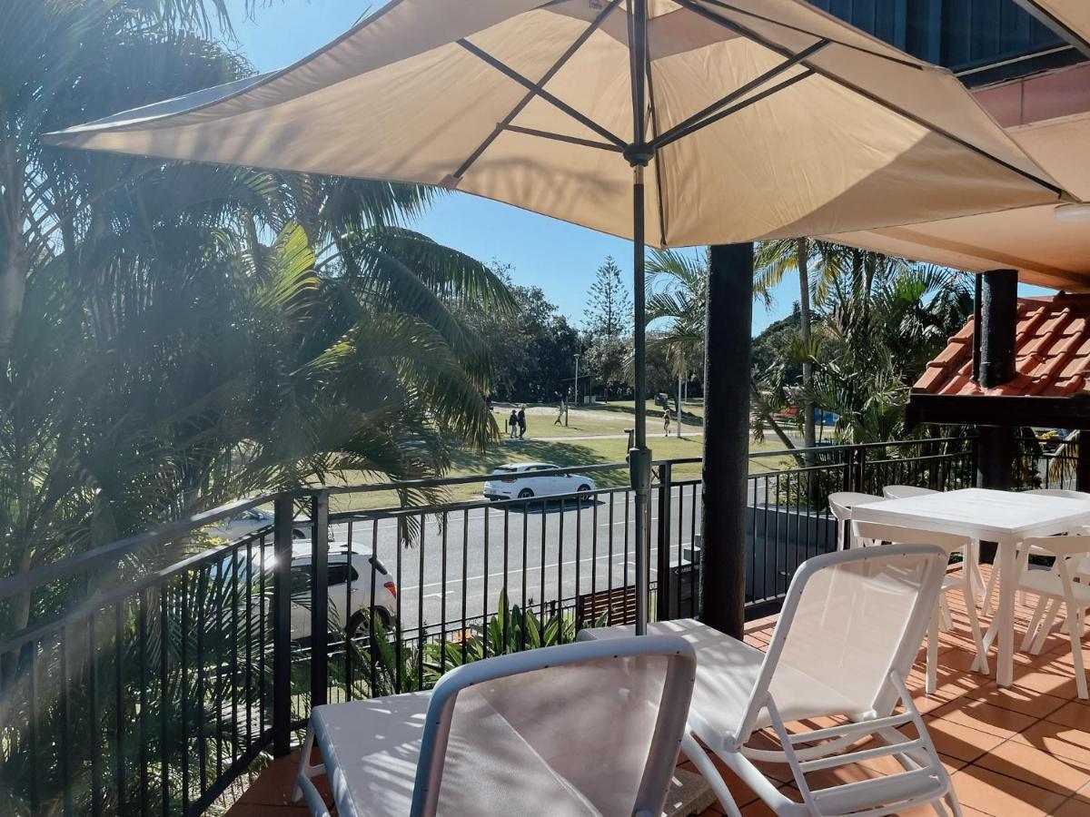 Sea Breeze On Main Aparthotel 3*