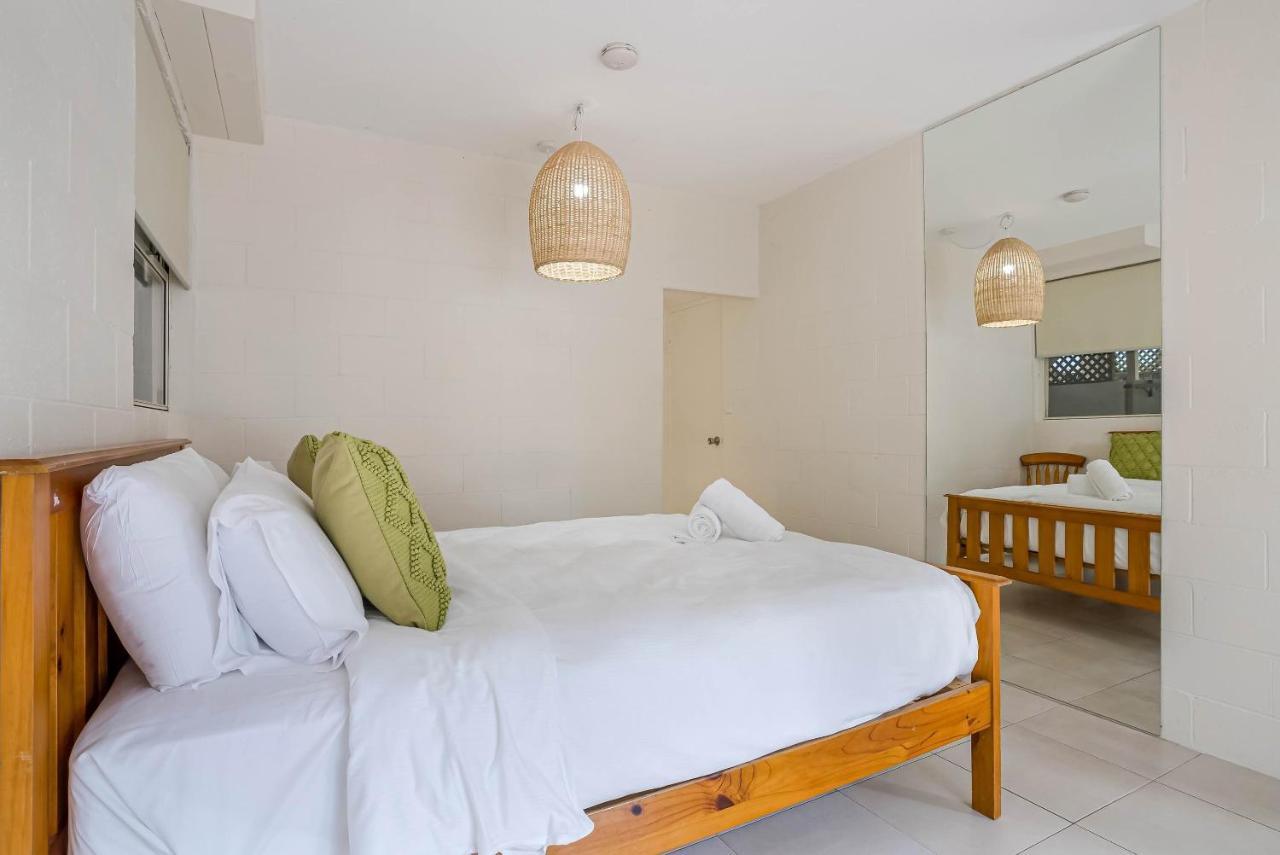 Fuller Holidays - The Rock Belongil Holiday home *