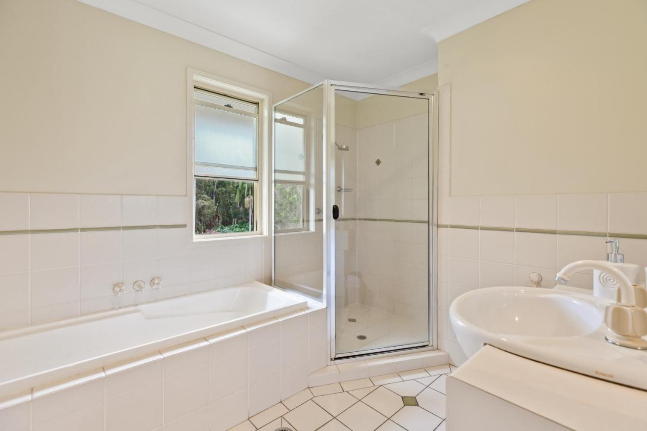 Treetops Lakeside Apartments Byron Bay