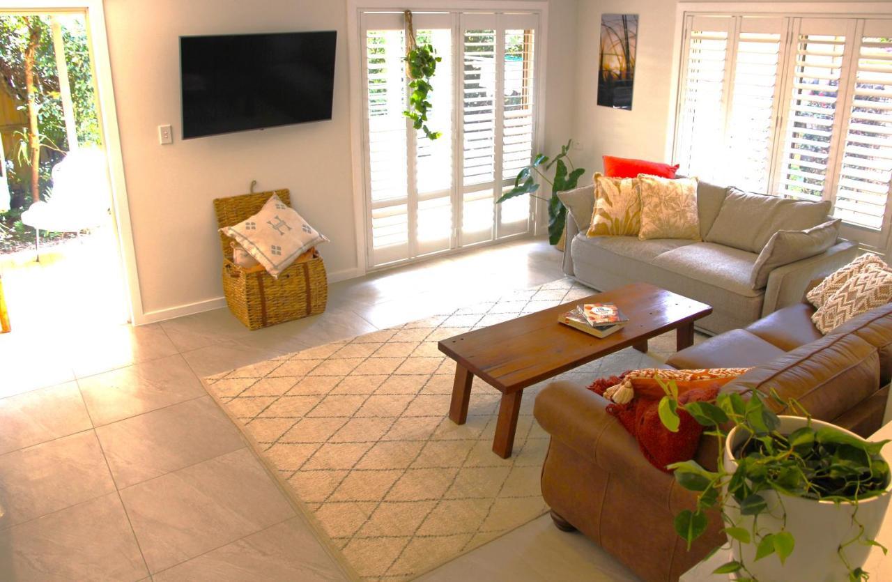 Byron Marvell Apartment *