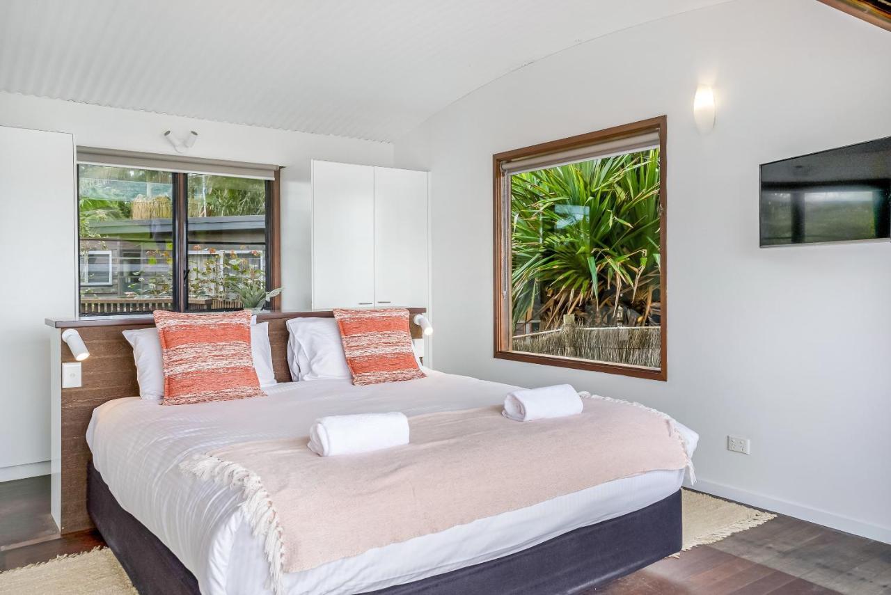 Holiday home Fuller Holidays - Belongil Beachfront Pavilion, 18 Childe St Byron Bay