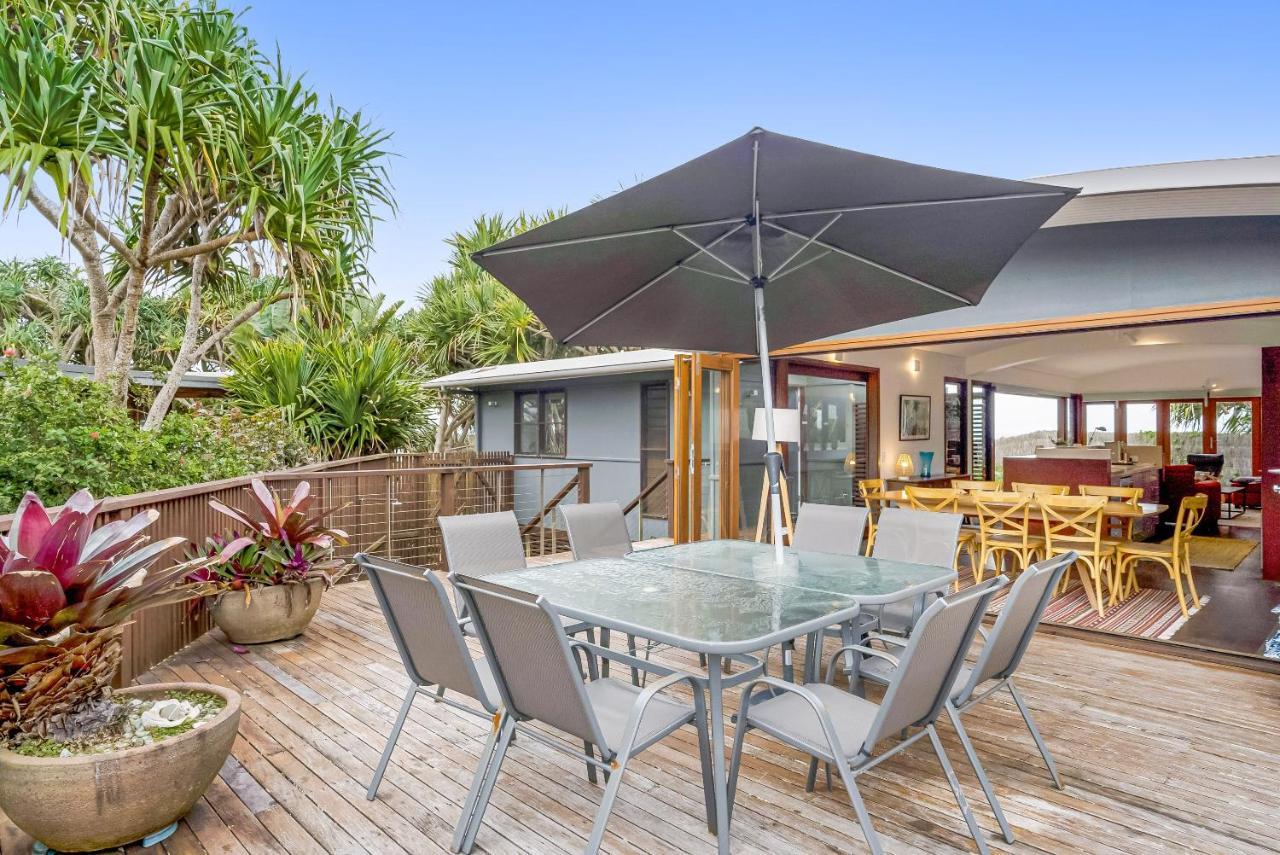 Fuller Holidays - Belongil Beachfront Pavilion, 18 Childe St