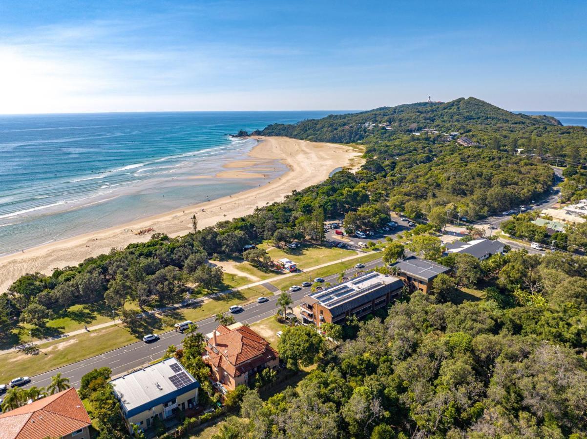 Coastal Sol -right On Clarkes Beach! Apartment *