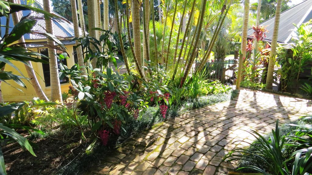 Hotel Victoria's At Ewingsdale 5*