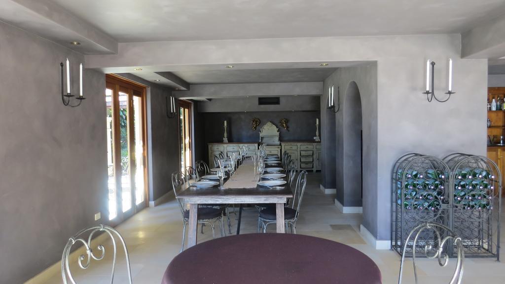 Victoria's At Ewingsdale 5* Byron Bay