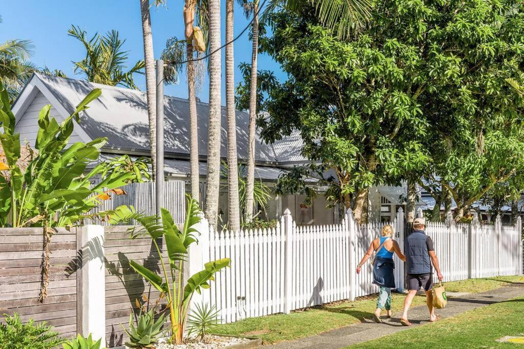 Holiday home Shirley House: Byron Bay's Pet-friendly Coastal Retreat