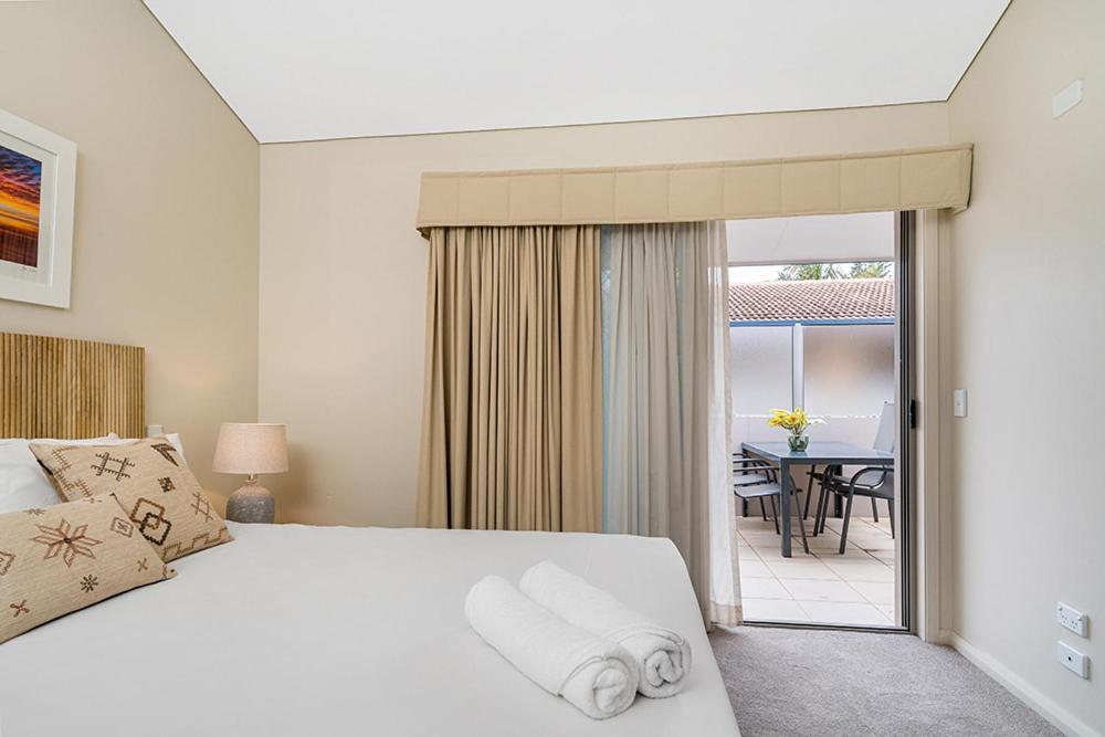 - Pipis 2 - 2/2 Fletcher Apartment *