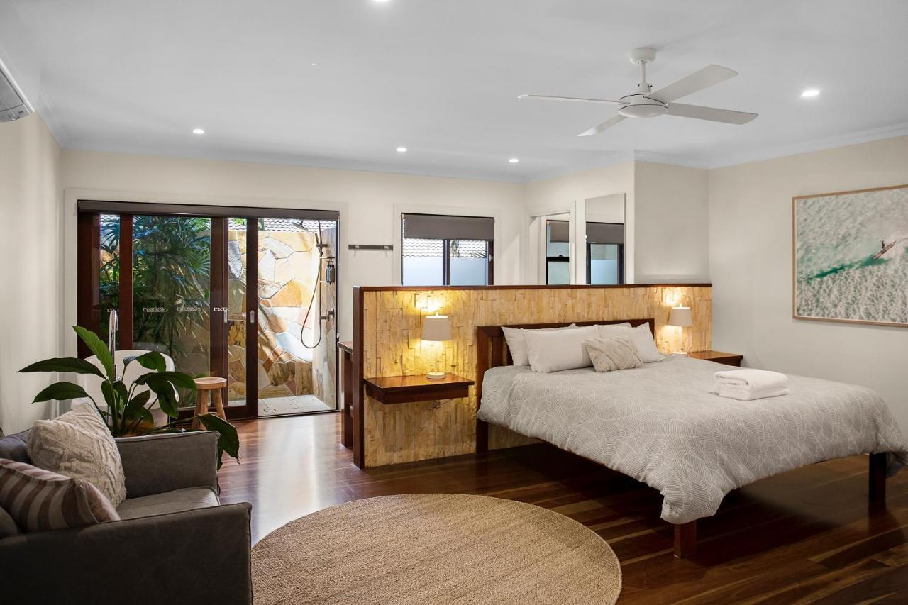 Away Guesthouse- Away On Shirley Lane *
