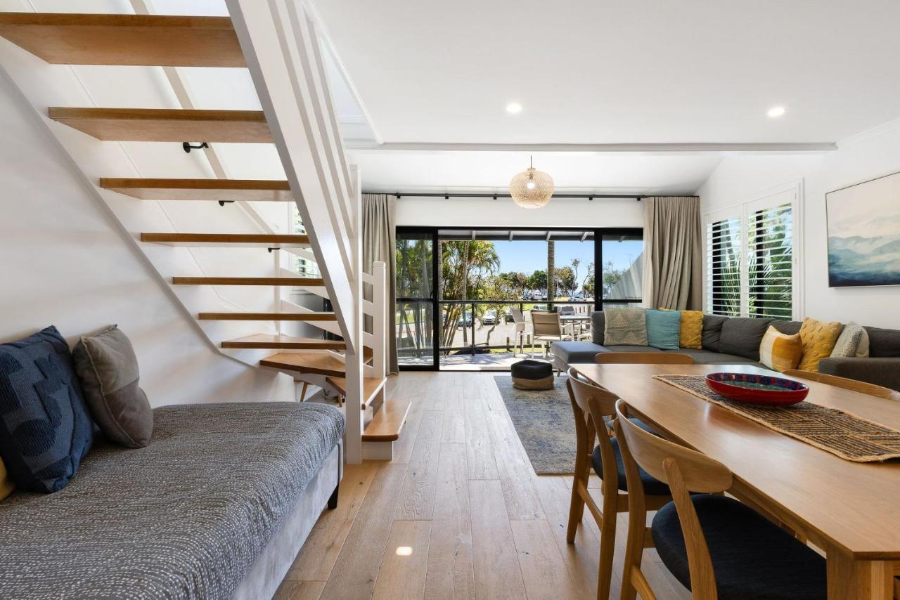 Apartment Beachfront Townhouse 7 *