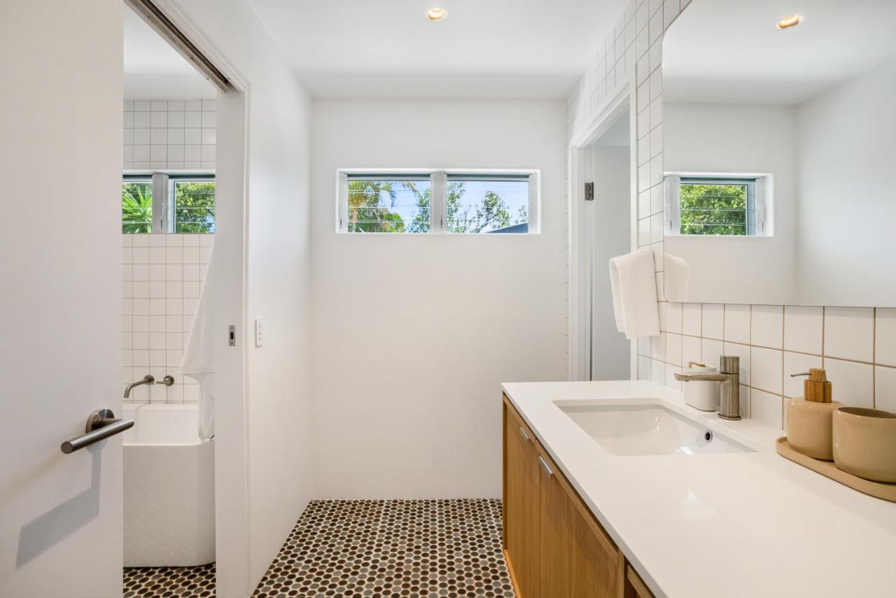 Holiday home Surfside @ Wategos - 37 Brownell Drive, Wategos Byron Bay
