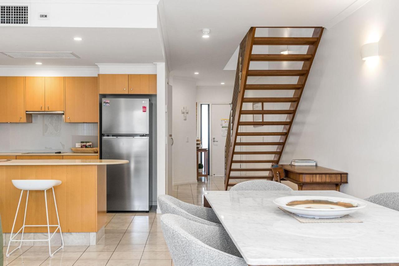 Solace Unit 1 - * Byron Bay