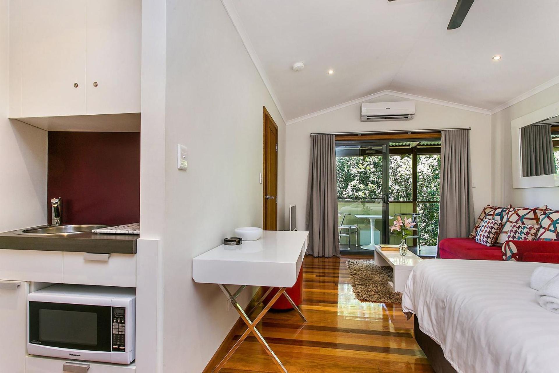 Blue Bliss House And Studios - A Perfect Stay