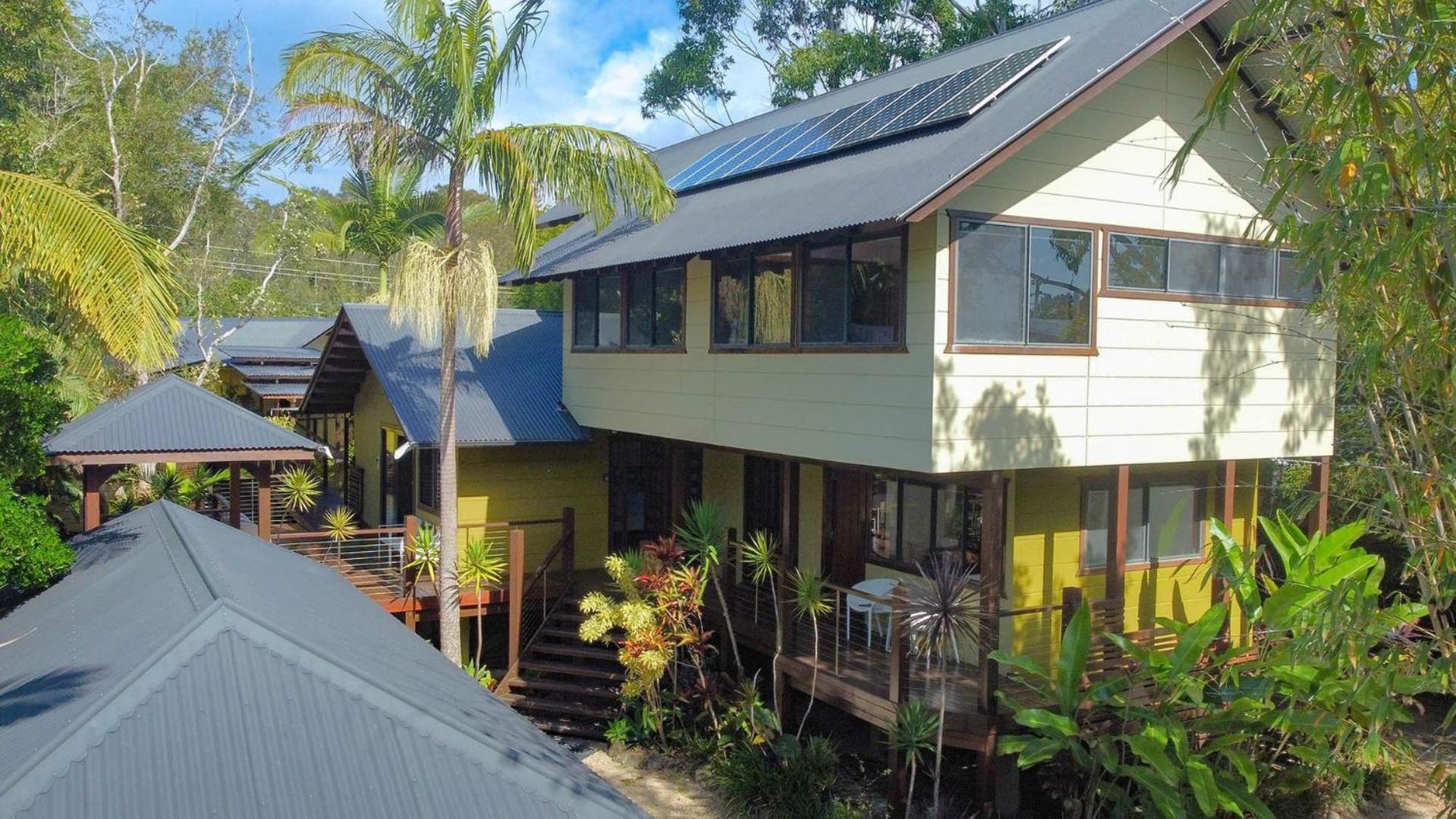 Blue Bliss House And Studios - A Perfect Stay Holiday home Byron Bay